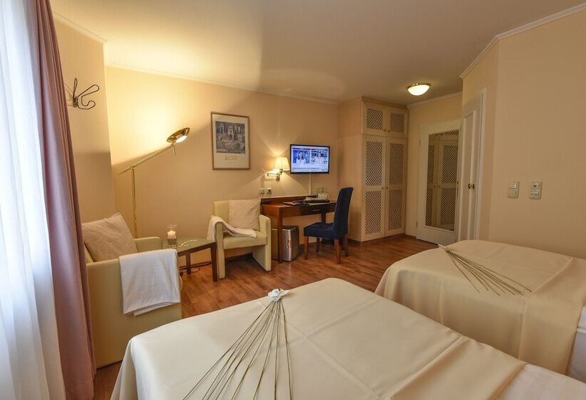 스탠다드 트리플 룸, Atrium Hotel Amadeus