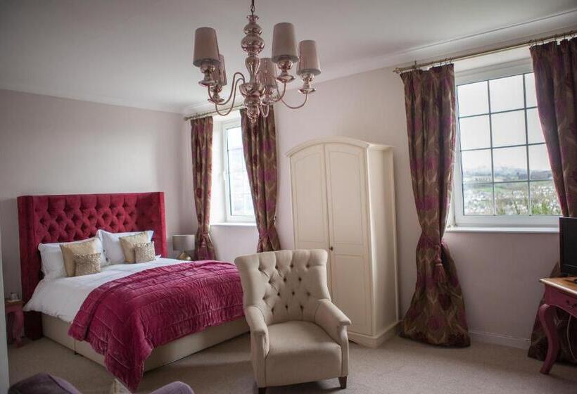 Полулюкс, Ty Croeso Boutique B&b