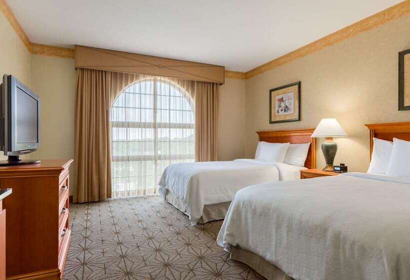 스위트, Embassy Suites Hotel Des Moines Downtown
