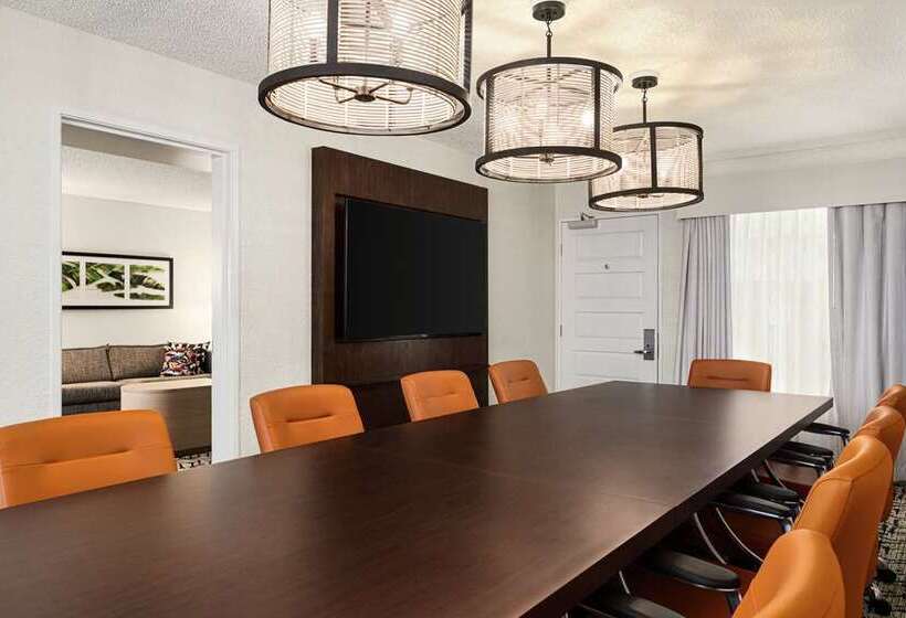 침실 2개 스위트, Embassy Suites Hotel Des Moines Downtown
