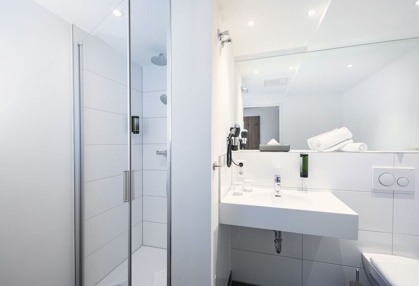 اتاق لوکس, Achat Hotel Stuttgart Zuffenhausen