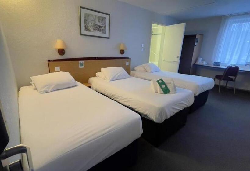 Номер Superior, Campanile Liverpool