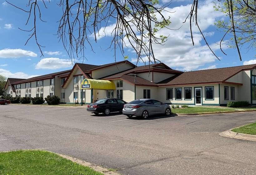 Люкс, Days Inn By Wyndham Hinckley