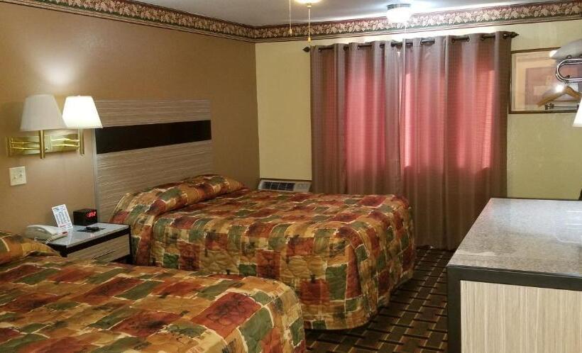 Номер Стандарт, Deluxe Inn Nebraska City