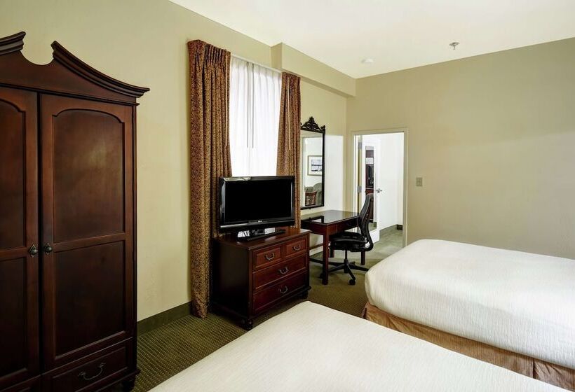 غرفه قياسيه سريرين مزدوجين, Embassy Suites By Hilton Charleston Historic District