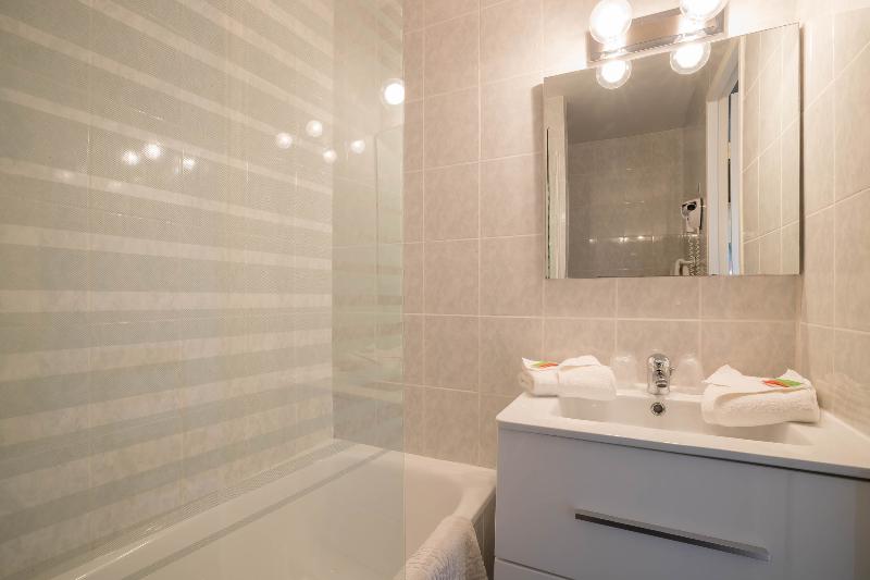 장애인을 위한 스위트, Embassy Suites Hotel Des Moines Downtown
