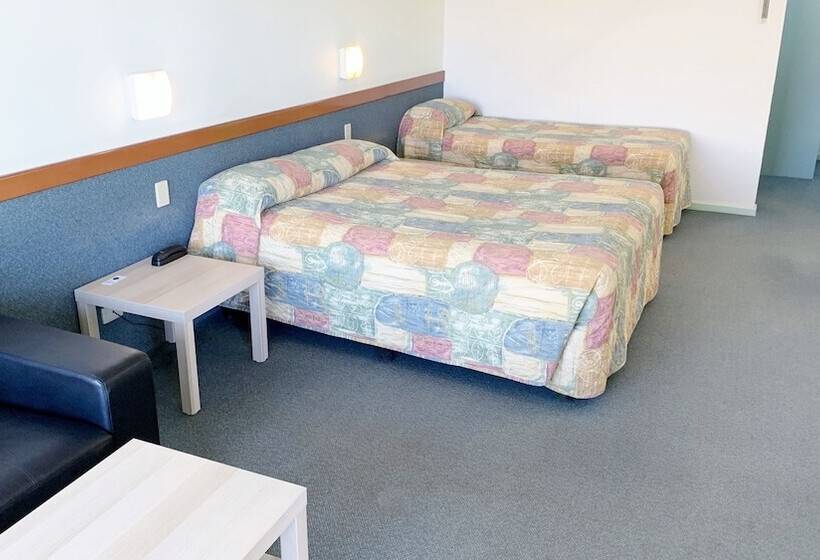 패밀리 룸, Geraldton Motor Inn