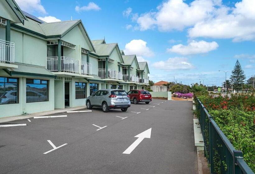 패밀리 룸, Geraldton Motor Inn