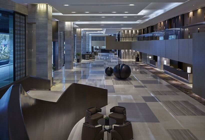 Номер Deluxe, New World Makati Hotel, Manila