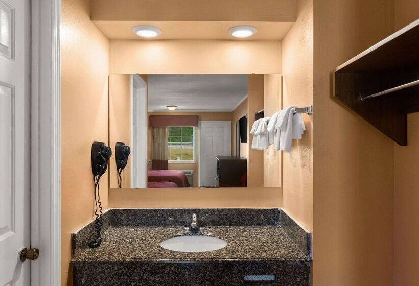 Номер Стандарт 2 Двуспальные Кровати, Econo Lodge Cornersville