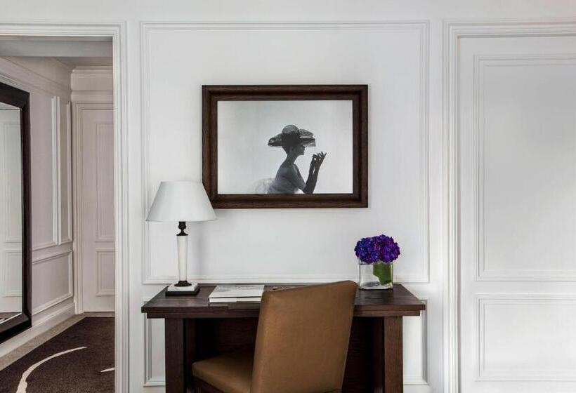 اتاق لوکس با تخت بزرگ, The Ritz Carlton New York, Central Park