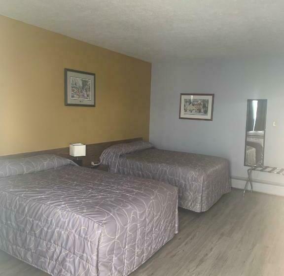 Номер Стандарт 2 Двуспальные Кровати, Hilltop Motel & Restaurant