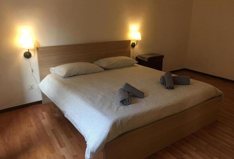 Четырехместный Номер Стандарт, Albergo Ristorante Belcantone
