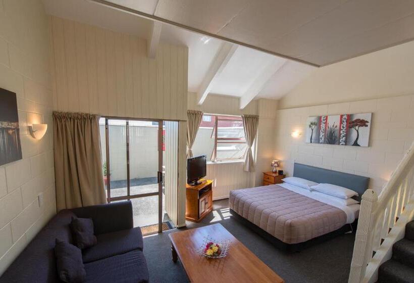 패밀리 아파트, Howick Motor Lodge