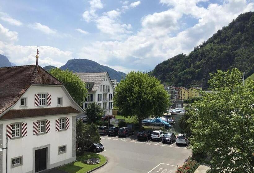 Полулюкс с Балконом, Winkelried Am See