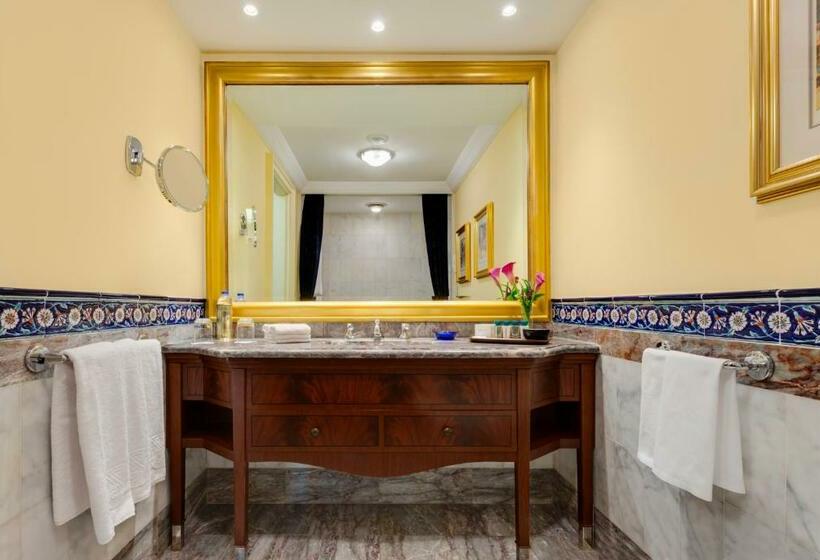 Standard Room, çırağan Palace Kempinski Istanbul