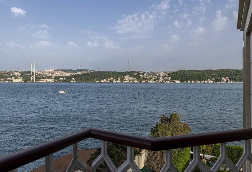 اتاق استاندارد با چشم‌انداز, Çırağan Palace Kempinski Istanbul