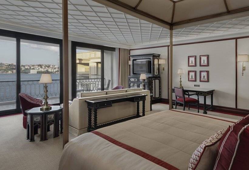 اتاق دلوکس با تخت کینگ و چشم‌انداز, Çırağan Palace Kempinski Istanbul