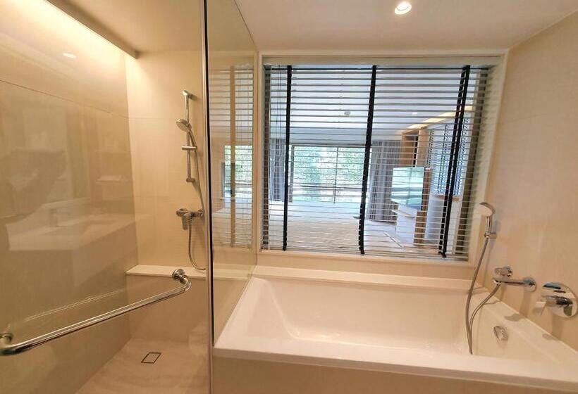 سوییت سوپریور, Novotel Rayong Rim Pae Resort