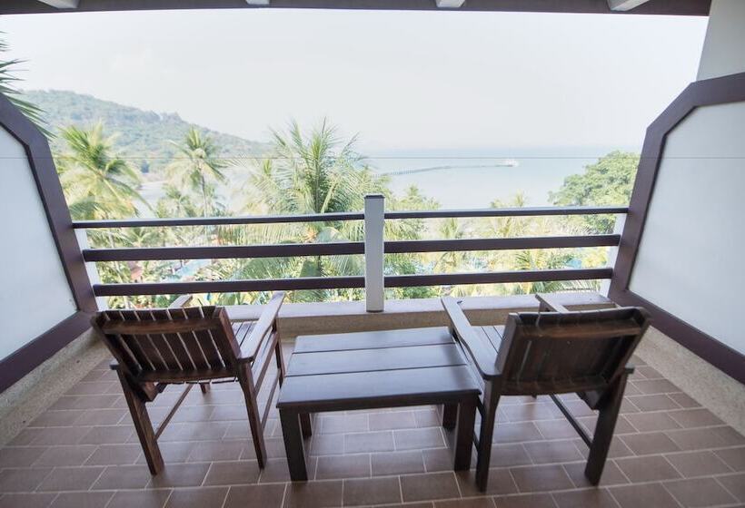 اتاق لوکس با چشم‌انداز دریا, Rayong Resort Hotel โรงแรมระยองรีสอร์ท