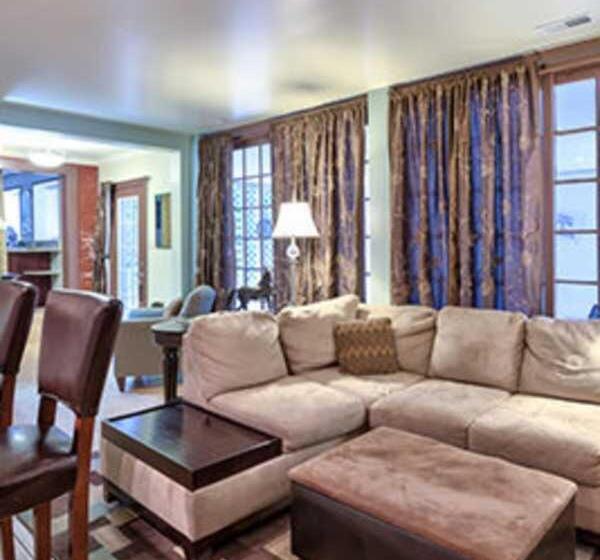スイート, Cedar Crest Inn