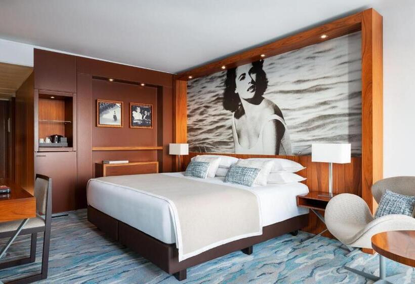 디럭스 룸 바다 전망, Jw Marriott Cannes