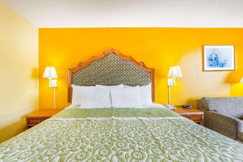 Стандартный Номер Кровать Кинг, Days Inn By Wyndham Jacksonville
