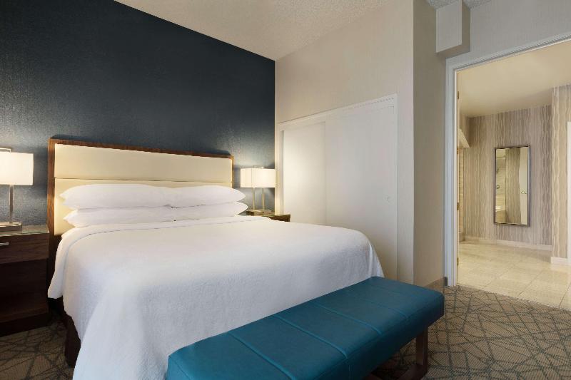 Люкс Кровать Кинг, Embassy Suites By Hilton Brea North Orange County