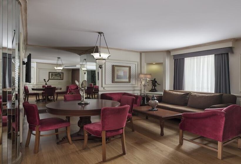 سوئیت با بالکن, Holiday Inn Istanbul Old City, An Ihg