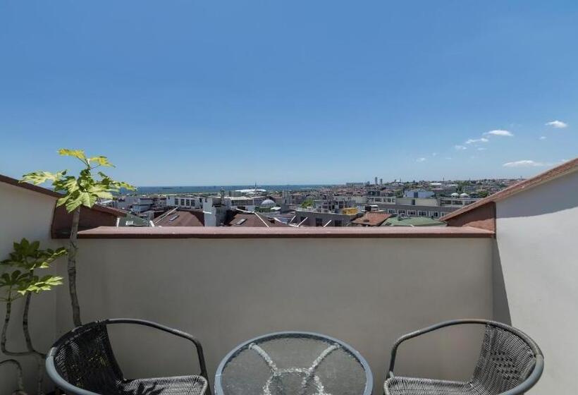 اتاق استاندارد با بالکن, Holiday Inn Istanbul Old City, An Ihg