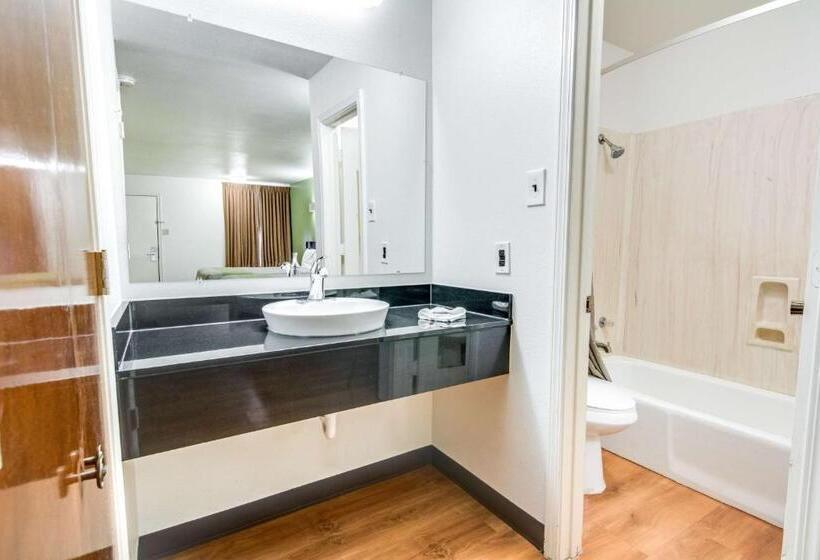 Четырехместный Номер Deluxe, Motel 6longview, Tx  North
