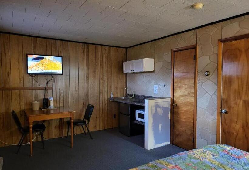 Студия Стандарт, Red Ranch Inn