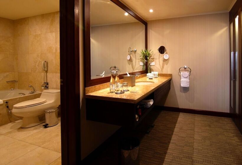 이그제큐티브 스위트, Swissotel Quito