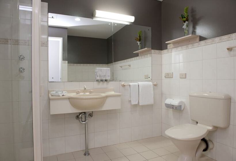 Quarto Familiar, Adelaide Riviera
