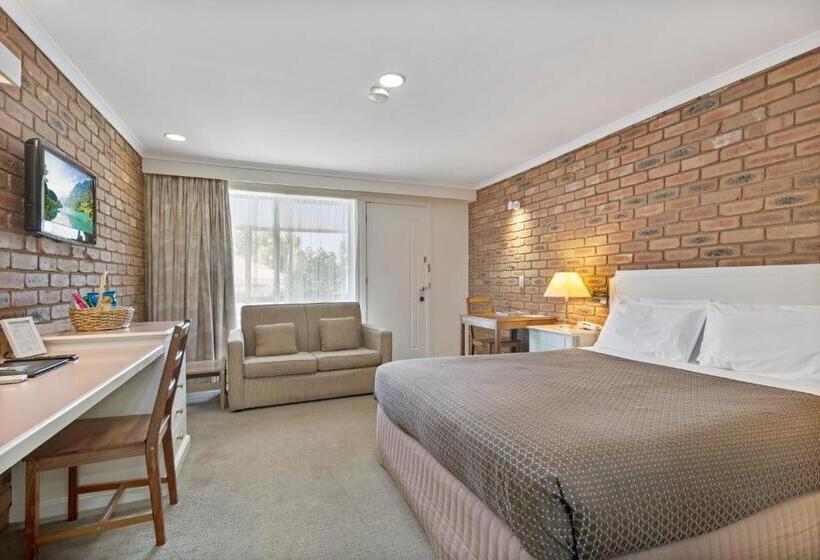 장애인을 위한 스탠다드 룸, Golden Square Motor Inn
