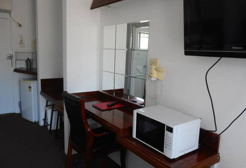 Номер Стандарт, Molly Morgan Motor Inn