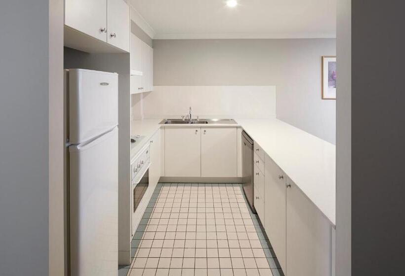 Апартаменты 4 Спальни, Pinnacle Apartments