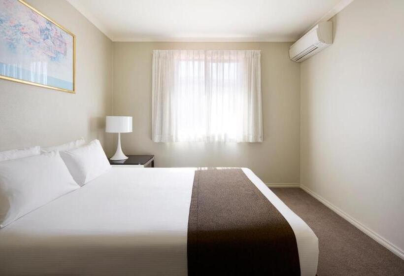 Апартаменты Deluxe 2 Спальни, Pinnacle Apartments