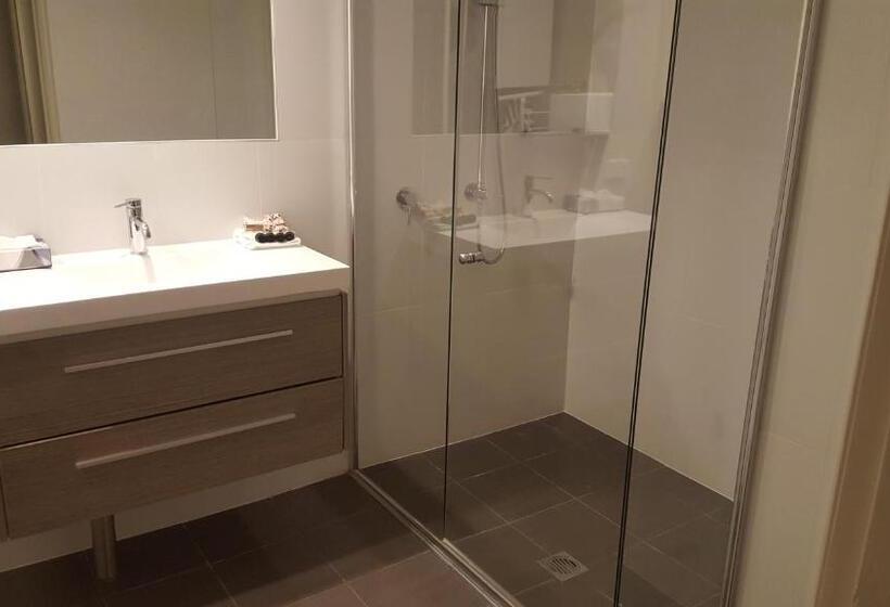 Апартаменты Deluxe 3 Спальни, Pinnacle Apartments