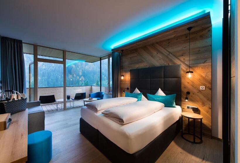 Номер Deluxe с Балконом, Verwöhn Wellnesshotel Walserhof