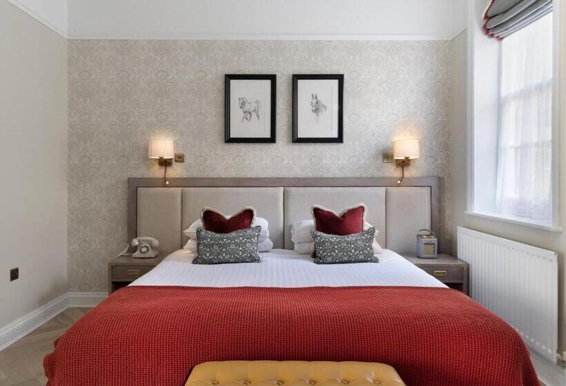 اتاق استاندارد, Eastwell Manor, Champneys Hotel & Spa