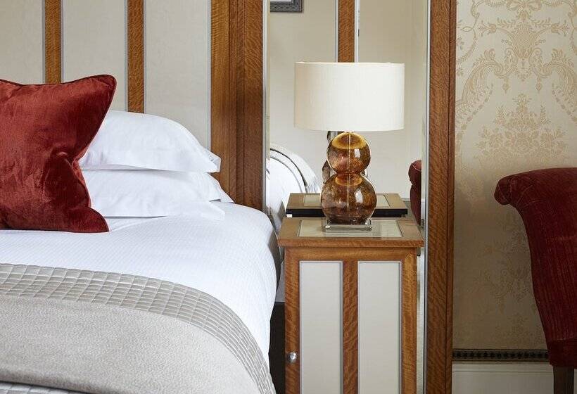 Классический Номер, The Goring
