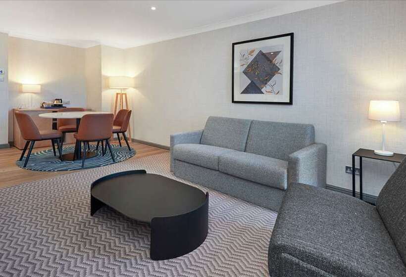 سوئیت پرزیدنت, Hilton London Croydon