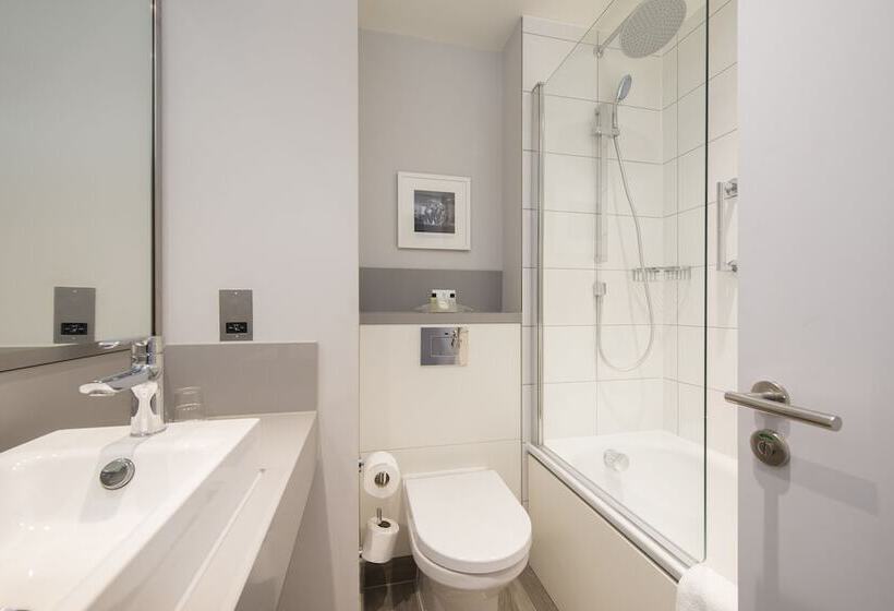Люкс, Holiday Inn London Shepperton, An Ihg