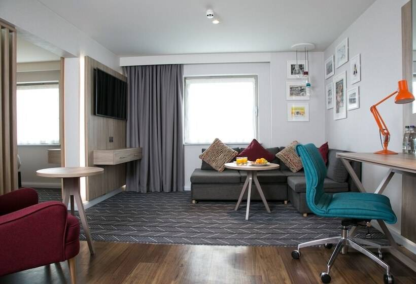 Люкс, Holiday Inn London Shepperton, An Ihg
