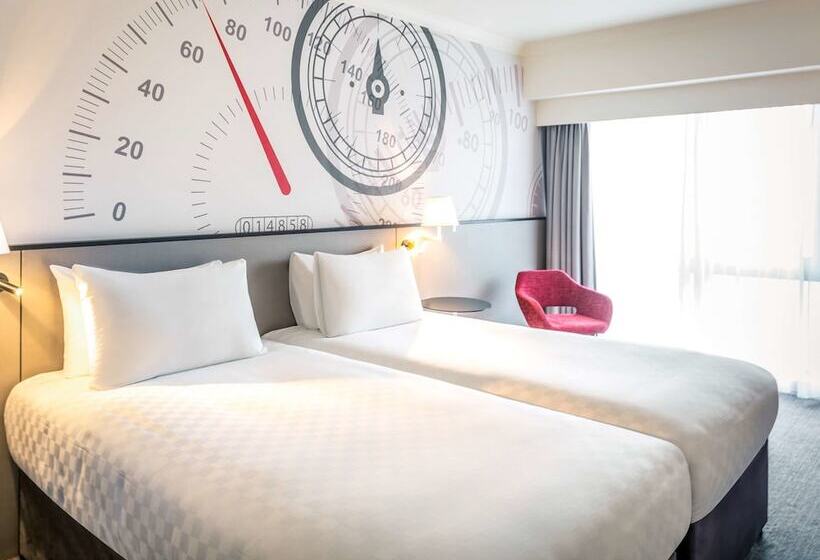 Классический Номер, Mercure Dartford Brands Hatch Hotel & Spa