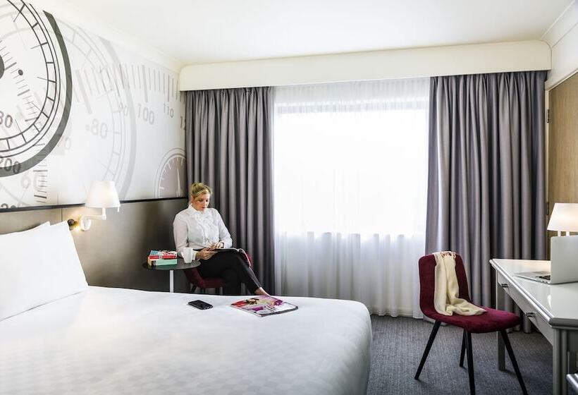 Номер Престиж, Mercure Dartford Brands Hatch Hotel & Spa
