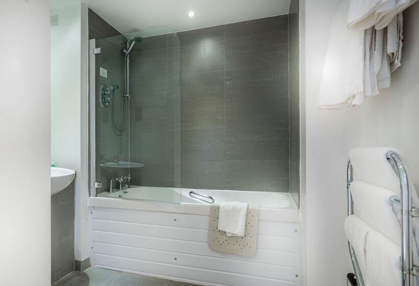 Quarto Estandar, Queens Hotel & Spa