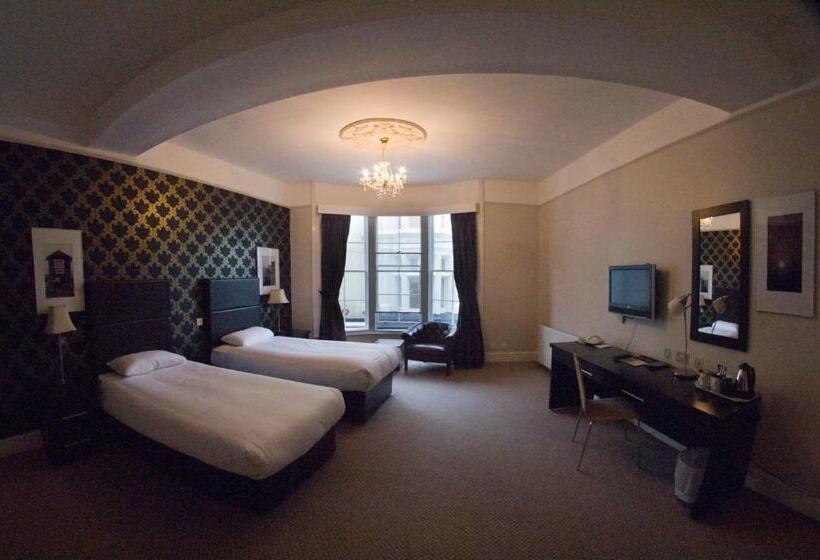 Quarto Estandar, Queens Hotel & Spa