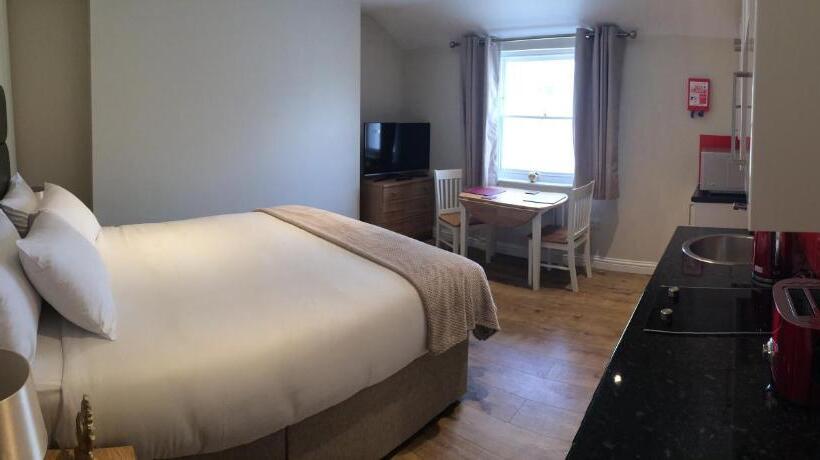 Студия Стандарт, Queens Hotel & Spa